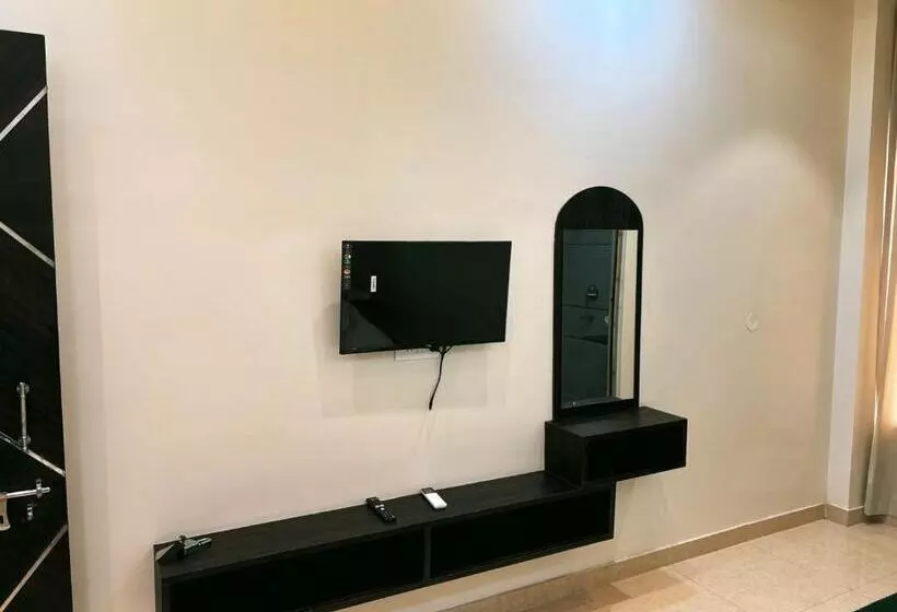 New Prince Hotel & Restaurant