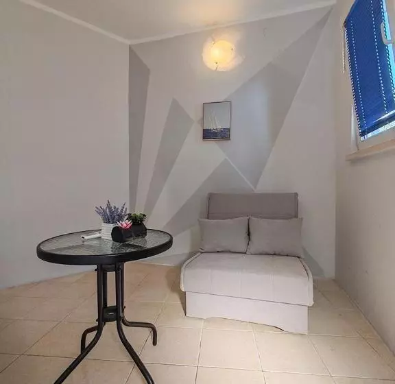 پانسیون Apartmani I Sobe Brancin