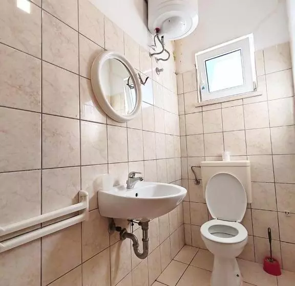 پانسیون Apartmani I Sobe Brancin