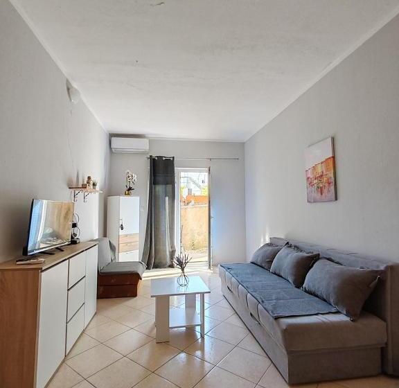 پانسیون Apartmani I Sobe Brancin