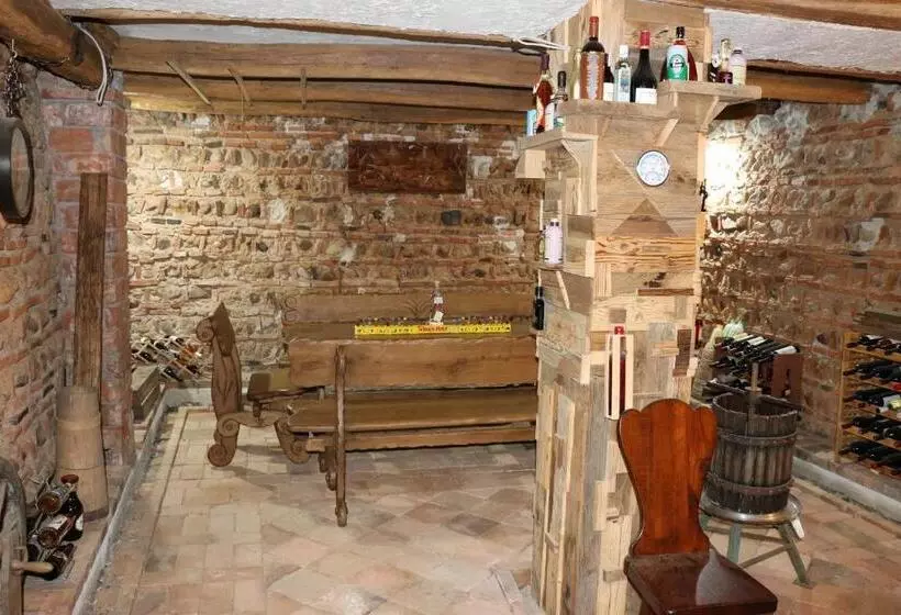 Majatalo Domeniul Mortasifu