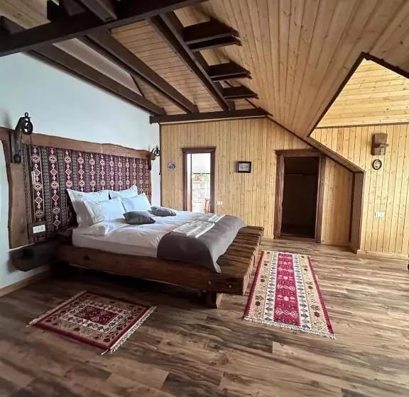 Majatalo Domeniul Mortasifu