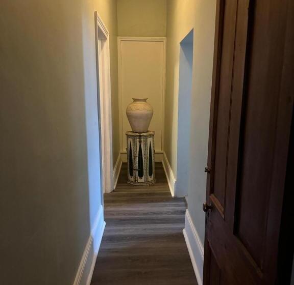 ペンション The Garden Cottage