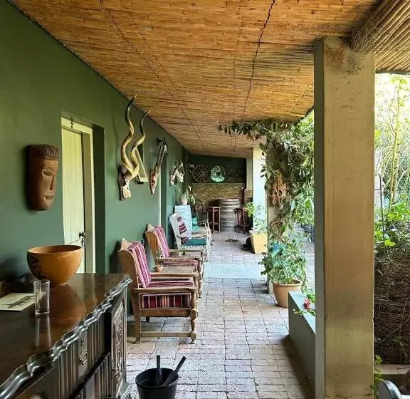 Majatalo Tradouw Guesthouse