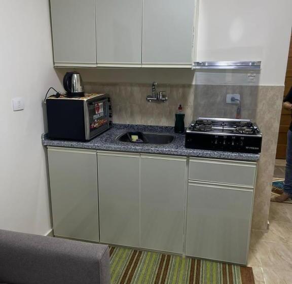 استراحتگاه شالية مكيف للعائلات بقرية جراند هيلز الساحل الشمالي الاتصال قبل الحجز