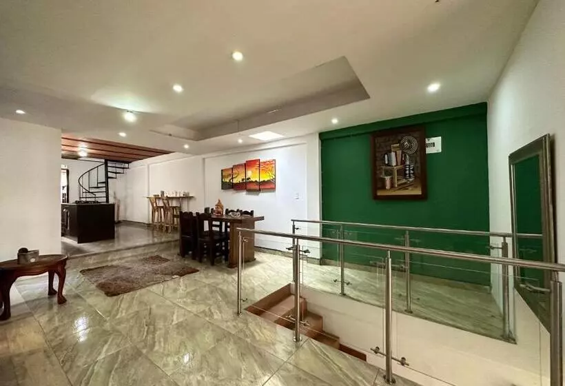 Apartahotel Circunvalar Por Parceros Group
