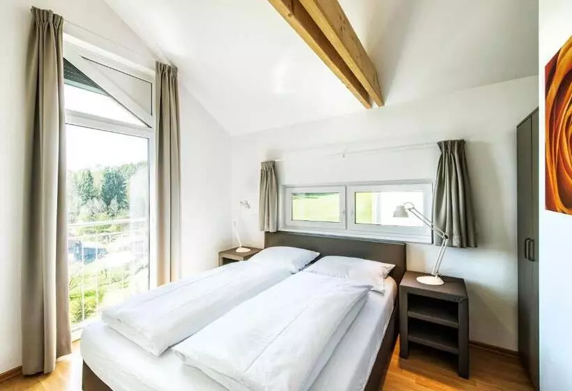 ベッドアンドブレックファースト Feriendorf An Der Therme Obernsees