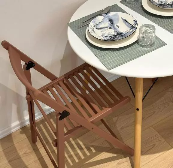 تختخواب و صبحانه Freya S Rooms