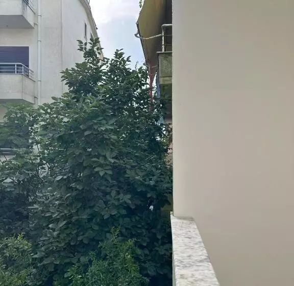 تختخواب و صبحانه Freya S Rooms