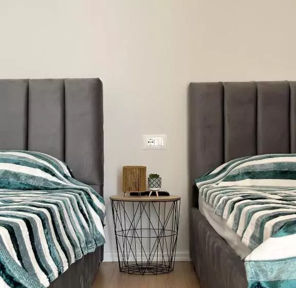 تختخواب و صبحانه Freya S Rooms