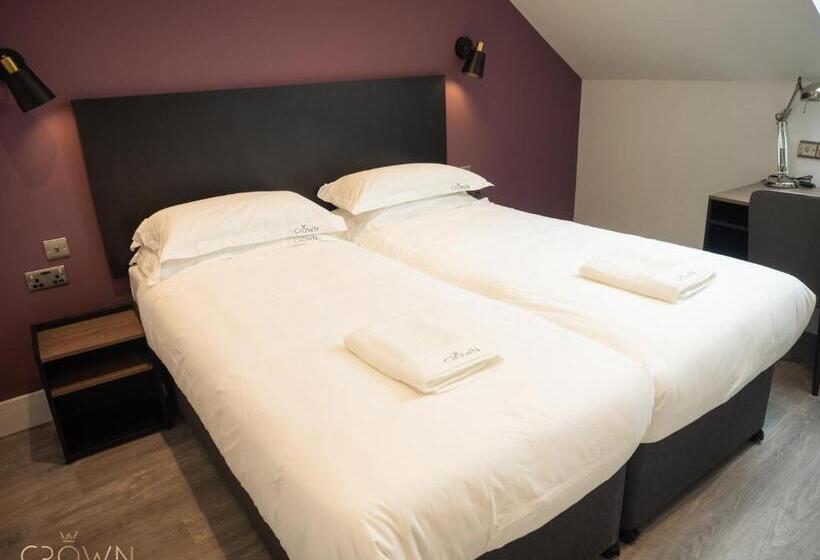 هتل Crown