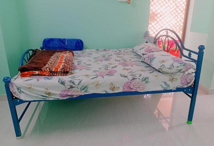 בית מלון כפרי En Harmonie Auroville  Aala