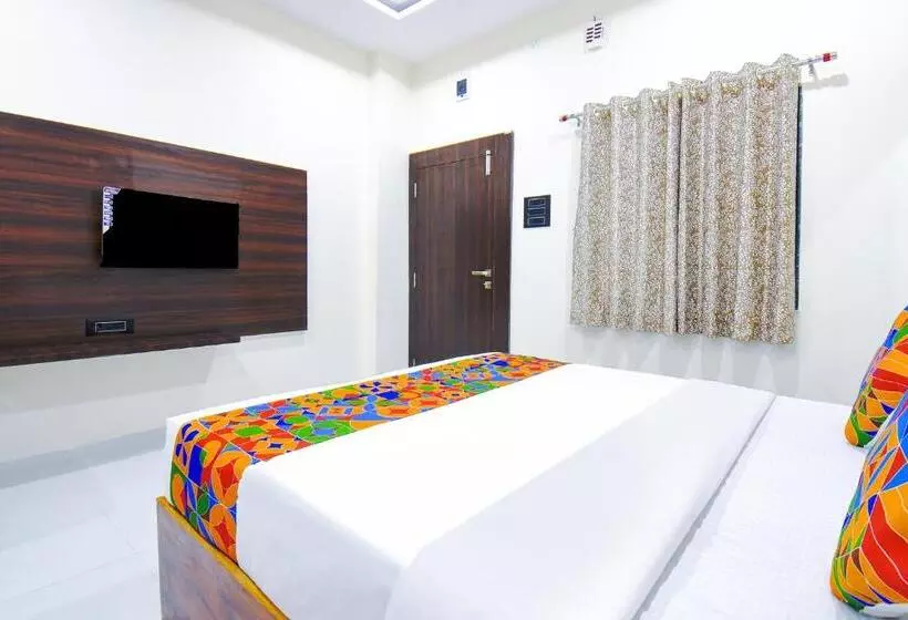 ホテル Fabexpress Jagatraj Vishwa Lodging