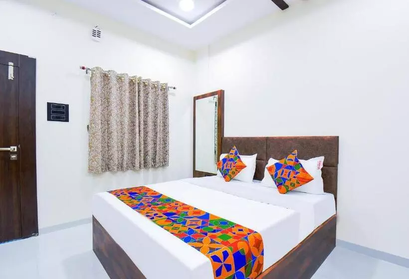 ホテル Fabexpress Jagatraj Vishwa Lodging