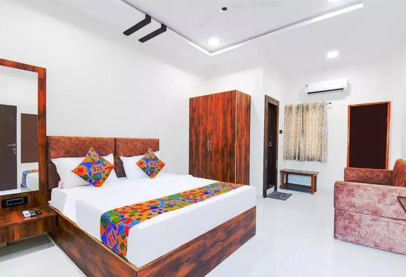 ホテル Fabexpress Jagatraj Vishwa Lodging
