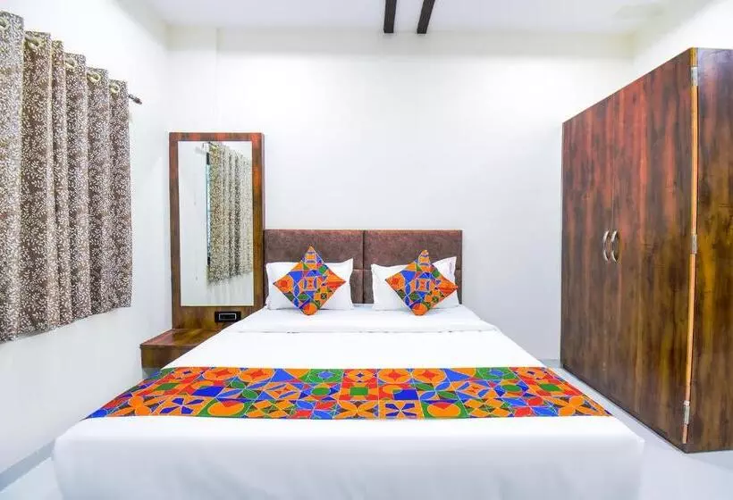 ホテル Fabexpress Jagatraj Vishwa Lodging