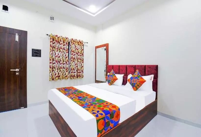 ホテル Fabexpress Jagatraj Vishwa Lodging