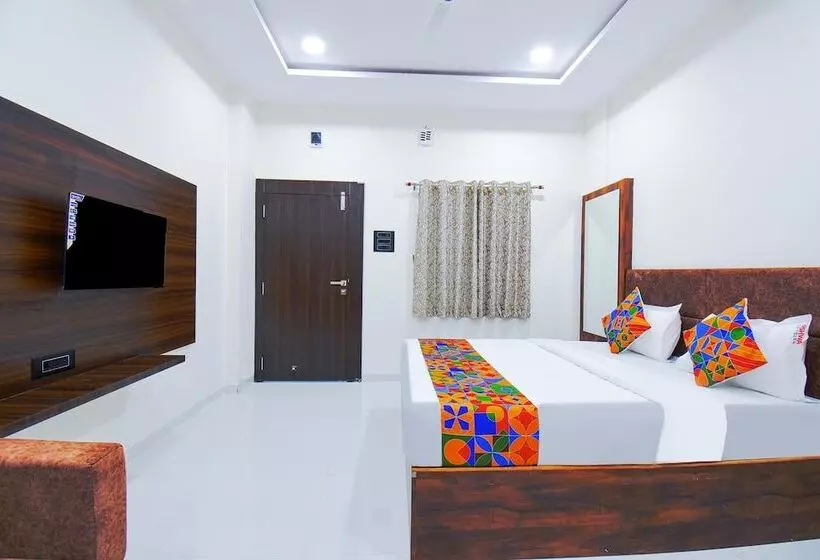 ホテル Fabexpress Jagatraj Vishwa Lodging