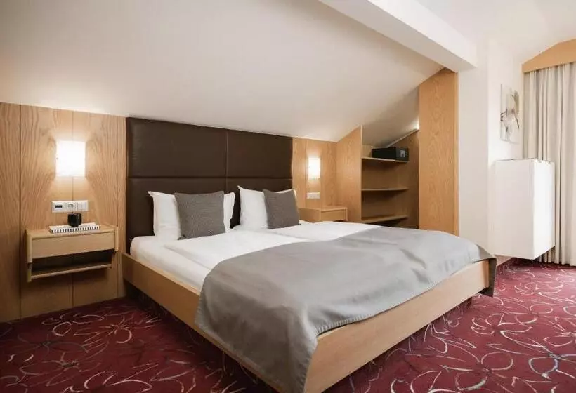 Hotelli Neueröffnung Miaflor Familien  & Aktivresort