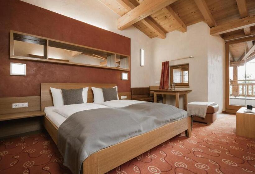 Отель Neueröffnung Miaflor Familien  & Aktivresort