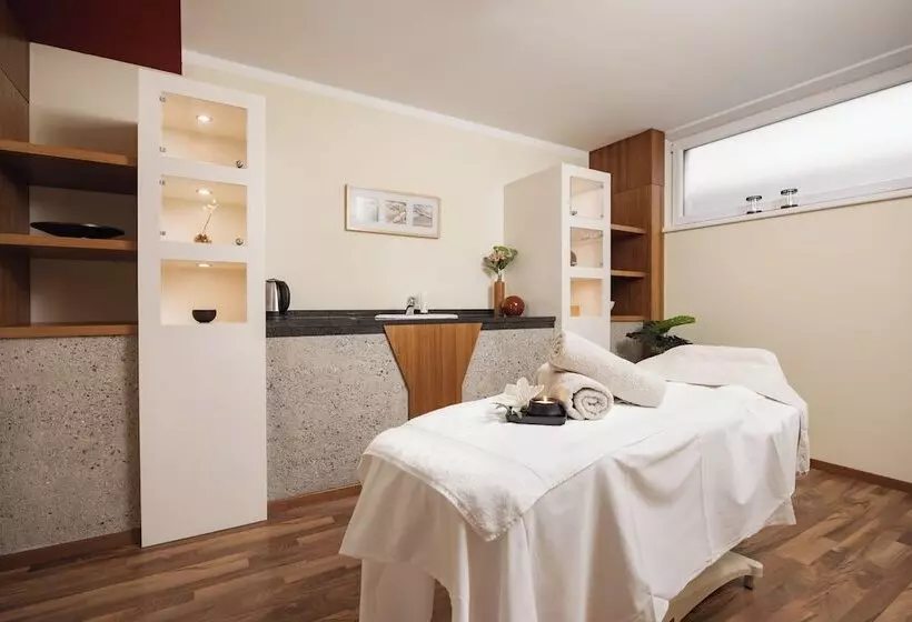 Hotelli Neueröffnung Miaflor Familien  & Aktivresort