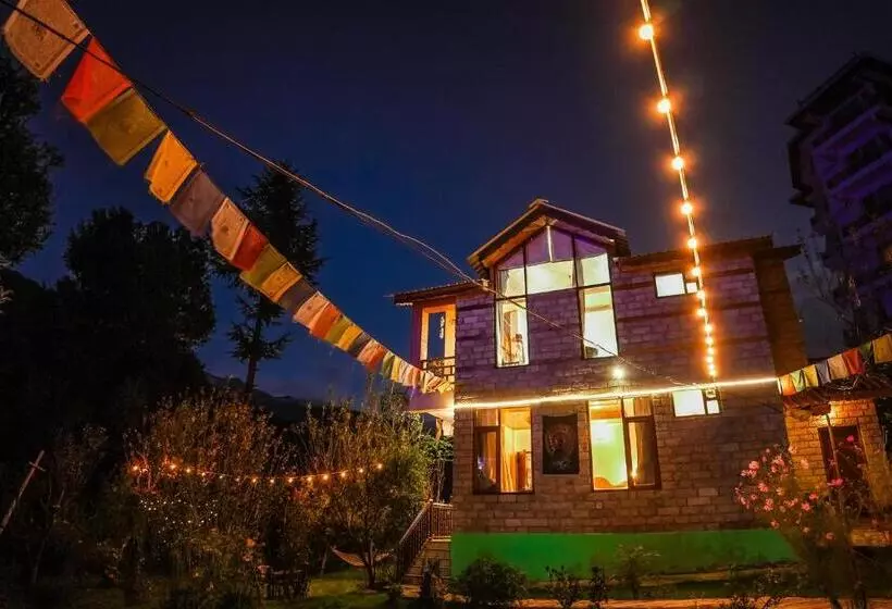 ホテル The Vaikunth Mcleodganj # Centrally Heated & Air Cooled # Scenic Mountain View # Big Parking # On Ma