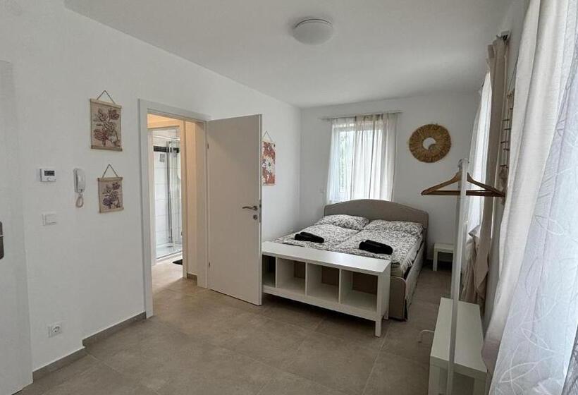 Langenzersdorf Apartment