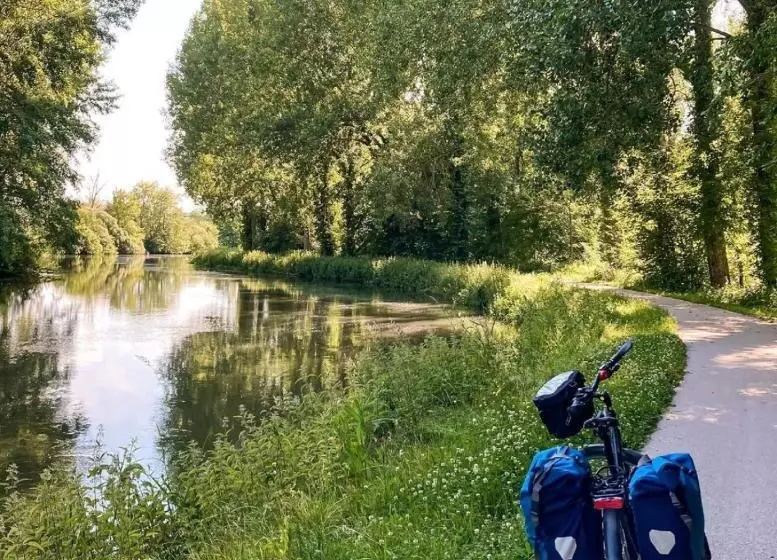 ペンション Aura Castle