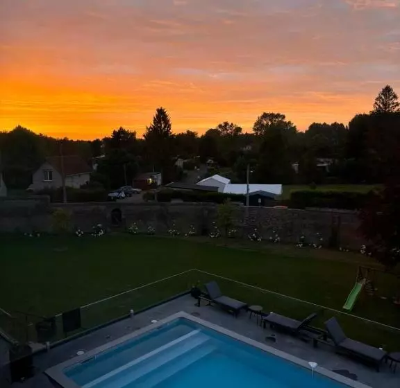 ペンション Aura Castle