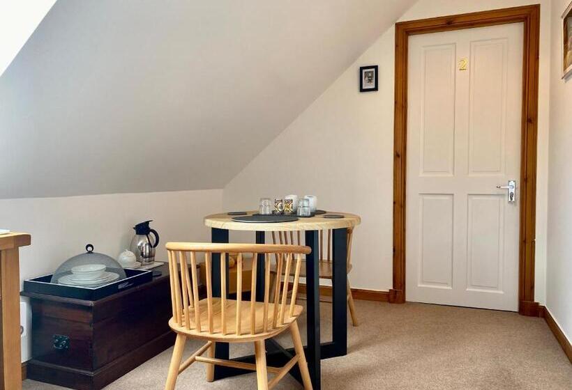 פנסיון Cleadail Guest House