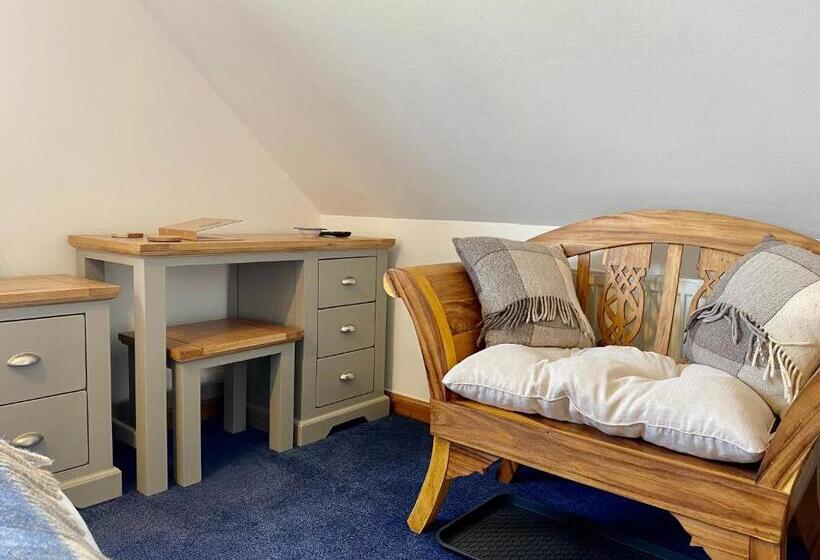 פנסיון Cleadail Guest House