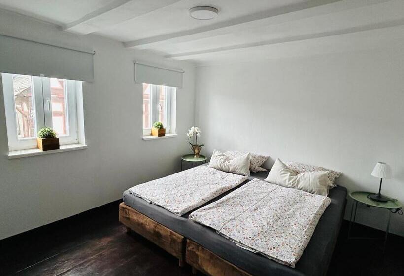 Пансион Doppel Zweibett Zimmer Im Herzen Von Gladenbach