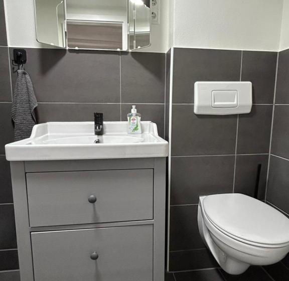 Пансион Doppel Zweibett Zimmer Im Herzen Von Gladenbach