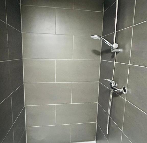 Пансион Doppel Zweibett Zimmer Im Herzen Von Gladenbach