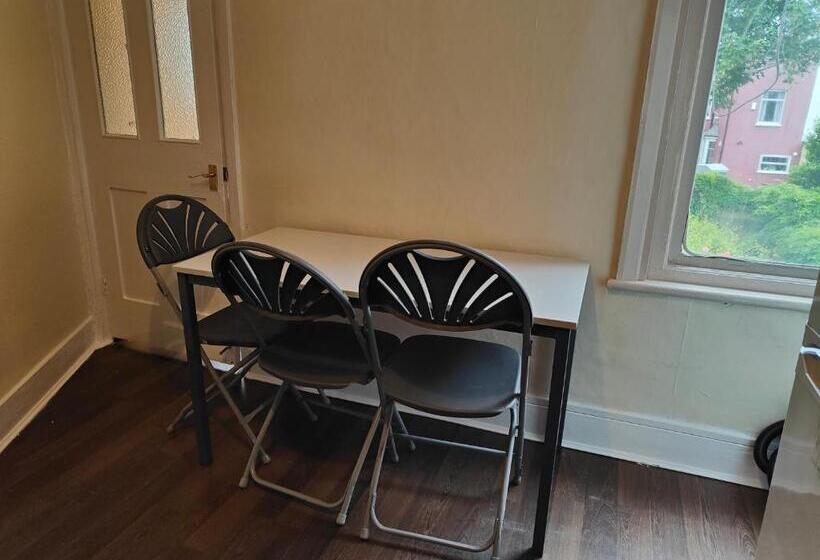 פנסיון Elegant King Bed Get Away