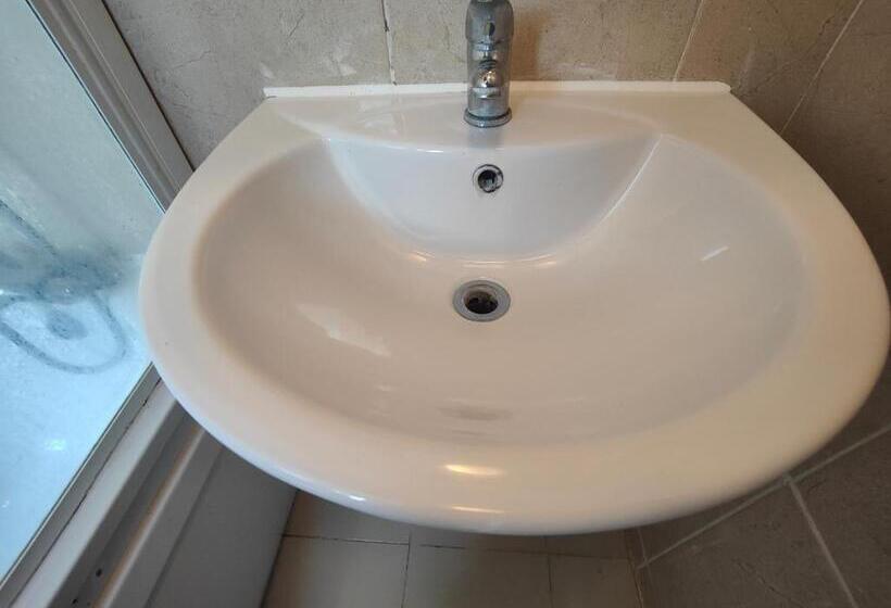 פנסיון Elegant King Bed Get Away