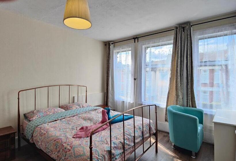 פנסיון Elegant King Bed Get Away