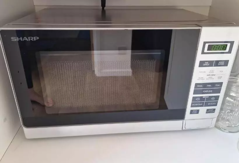 Majatalo Nautical Themed Guest House With Private Patio On The Outskirts Of Lymington