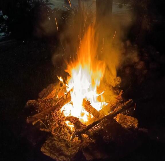 Pension Suíte 3 Enseada Com Garagem