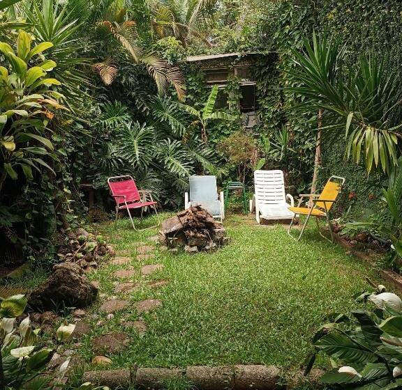 Pensión Suíte 3 Enseada Com Garagem