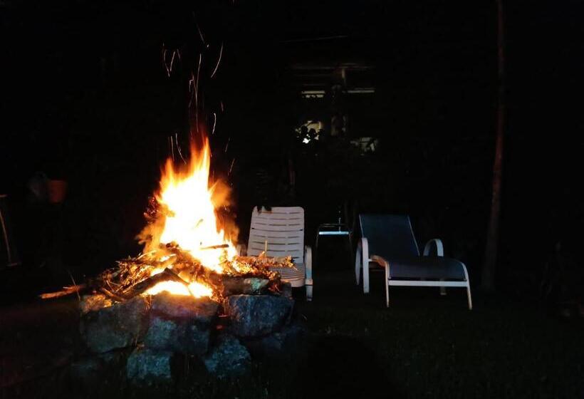 Pension Suíte 3 Enseada Com Garagem