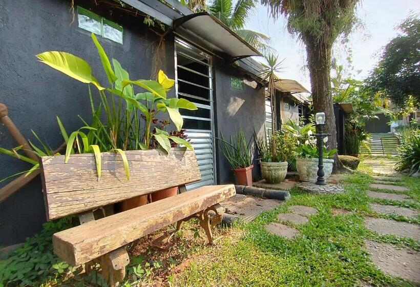 Pension Suíte 3 Enseada Com Garagem