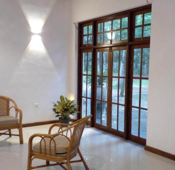 Пансион The Escape, Minuwangoda