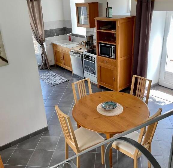 膳宿费 Ty Dienkrez