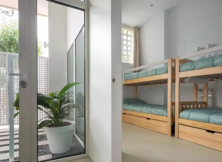 Retkeilymaja Arribada By Estela Do Mar