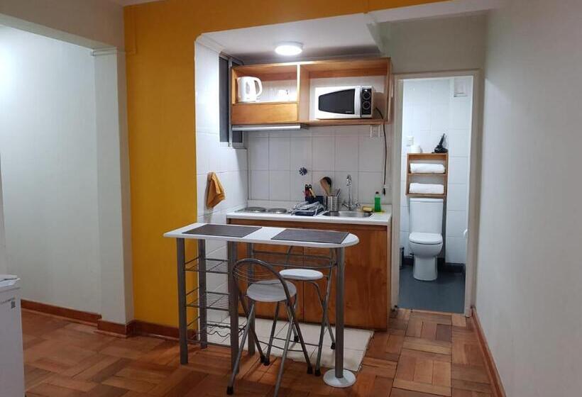 ユースホステル Eldepto Parque Bustamante