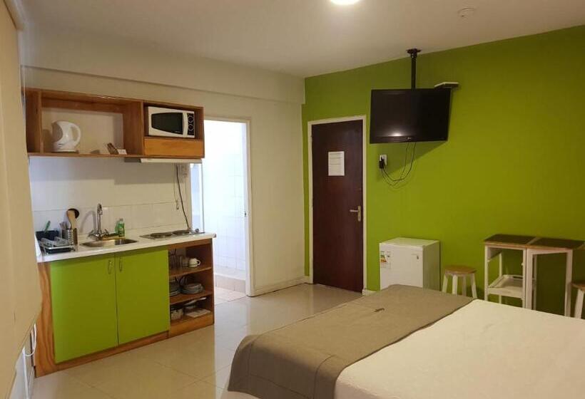 ユースホステル Eldepto Parque Bustamante