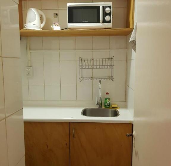 ユースホステル Eldepto Parque Bustamante