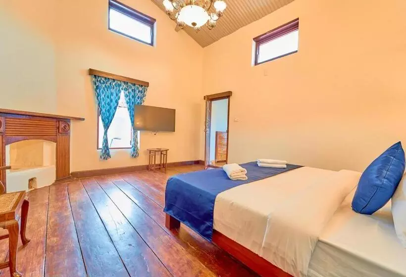 Retkeilymaja Vintage Inglenook Premium Ooty Bungalow By Voye Homes