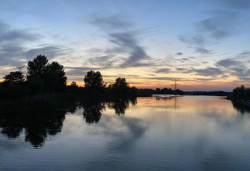 تختخواب و صبحانه Casa Canna